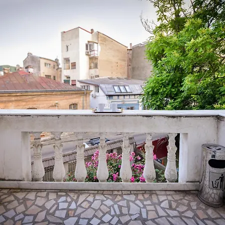 The Lincoln - Shabbat Friendly *