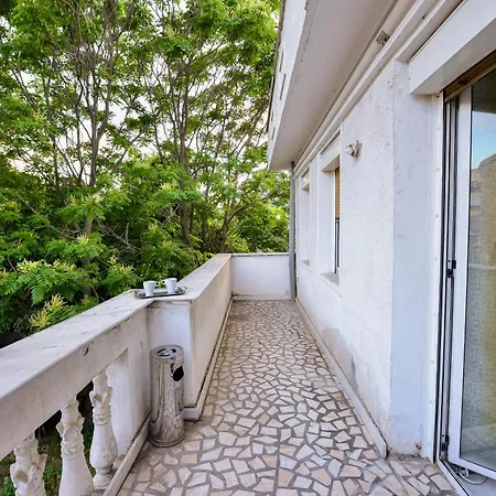 The Lincoln - Shabbat Friendly * Bucarest