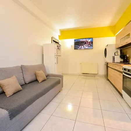 The Lincoln - Shabbat Friendly