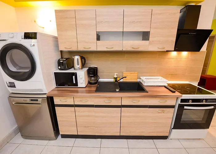 Lägenhet The Lincoln - Shabbat Friendly Bukarest